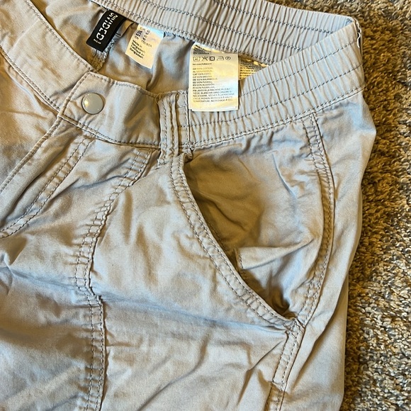 H&M Cargo Pants - Picture 3 of 7